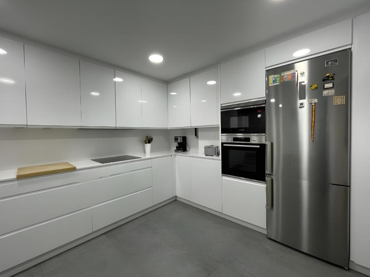 Amplio Y Moderno Piso De 4 Habitaciones Y Terraza Pontevedra Bagian luar foto