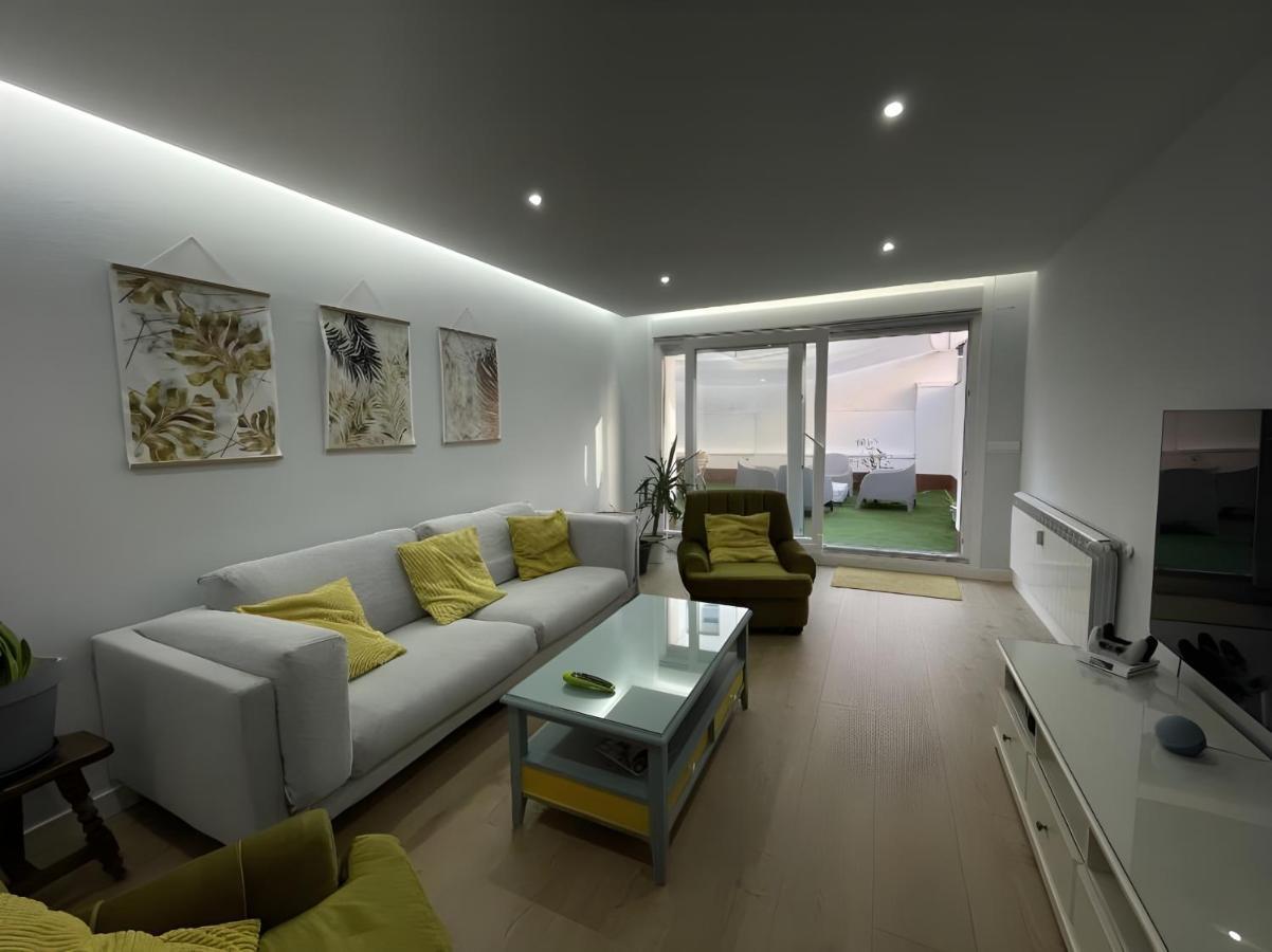 Amplio Y Moderno Piso De 4 Habitaciones Y Terraza Pontevedra Bagian luar foto